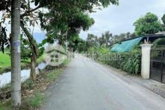 Kẹt tiền bán gấp trong tuần nhà vườn mt thị xã