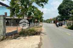 Đất gia đình kẹt tiền bán 100m2 shr đường 5m