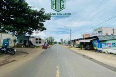 Đất cách mtiền ngãi giao hbình chỉ 50m khu dân trí