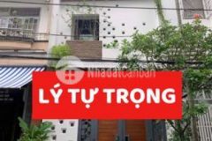 Sụp hầm nhà mặt tiền lý tự trọng siêu hiếm