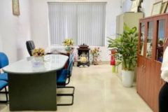 Bán nhà phố lạc long quân 45m2 5 tầng mt 4m