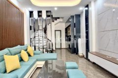 Cực nóng bỏng bán nhà nguyễn khang 35m 4tầng nhẹ nhàng 3.99 tỷ