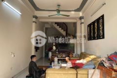 Nhà 3 tầng 40m2 đông dư, gia lâm giá 2.4 tỷ. lh 0964811355