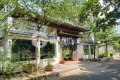 Cần sang bán lỗ toàn bộ nhà hàng có ngôi nhà cổ