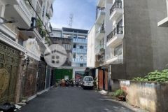 Lô đất hiếm ngay toà án dương quảng hàm