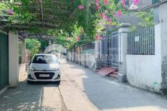 Vỡ nợ bán gấp bán đất ngã tư thạch bàn ô tô vào