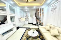 Bán nhà ở pháo đài láng 45m2x5t ngõ thông ba gác