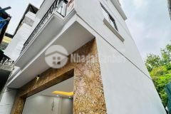 Nóng gấp bán nhà cầu cốc 10m ô tô tránh vuông đẹp nhỉnh 2 tỷ