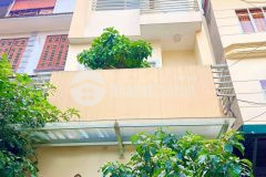 Bán nhà kim mã, ngõ nông oto đỗ cửa, gần phố, làm văn phòng. 49m2x4t giá 6 tỷ