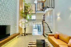 Nhà quận gò vấp. giá 11 tỷ trên 72m2 diện tích đất và hơn 350m2 xây dựng với kiến trúc hiện đại.