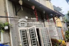 Bán gấp nhà số nhà huyện