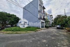 Góc 2mt 103 5m2 8 5x15m đường 9m phường pla q9