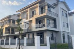 Bán căn vila tại đô thị centa riversider