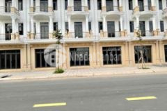 Nhà phố liền kề 1 trệt 2 lầu 1 sân thượng