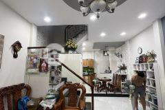 Nhà đẹp 3 lầu ở ngay đón giáng sinh, quang trung, 65m25x13, hẻm 656, gần tttm, 6.3 tỷ.