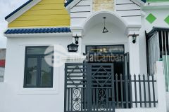 Bán nhà diên điền mới xây gần hương lộ 5