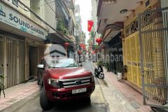 Bán nhà phố 83 hbt, ngõ to ô tô đỗ cửa, kinh doanh, 46m giá 6.8 tỷ