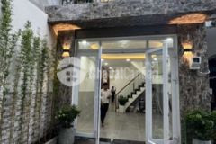 Căn nhà đẹp 3 phòng ngủ gần trung tâm 4x14