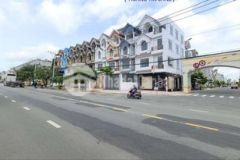 Nhà 4 lầu 6 2x20 góc hai mặt tiền đường dt743a