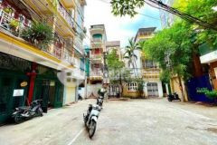 Bán nhà kim mã 49m2 mt 4m ô tô đỗ cửa chỉ 6 tỷ