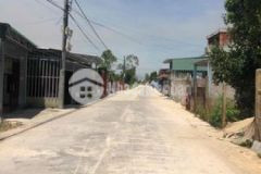 Đất mặt tiền kinh doanh ngay cổng chính thôn