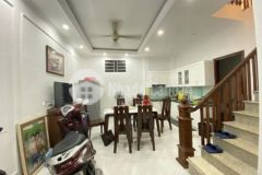 Hồ đắc di nhà 35m 5 tầng lô góc trước nhà 5m