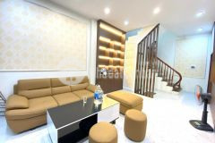 Ô tô đỗ cổng, hữu hưng,nam từ liêm,dt 35m, giá 3.55 tỷ 0969718626