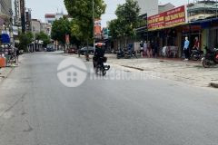 Nhà 5 tầng mặt đường trâu quỳ 121m2. mt 6m. doanh thu 27trtháng. giá 16.1ty.