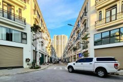 Bán nhanh căn shophouse sông hồng tại trâu quỳ gia lâm hn.