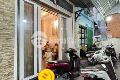 Nhà nhỏ nhưng có võ 4 tầng btct giá 2.95 tỷ