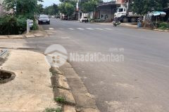 Bán 2 lô liền kề giá đầu tư mặt tiền y wang p.eatam chỉ 700 triệum