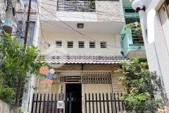 Bán gấp nhà 61m2 ngang 4,5m 5,95 tỷ đường đoàn văn bơ quận 4