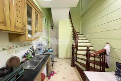 Vỡ nợ bán gấp nhà xịn yên hòa 30m 5 tầng yêu thương 3.75 tỉ