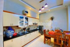 Rẻ bất ngờ cầu giấy 43m2 ngõ thông 10m ô tô