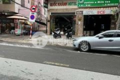 Bán nhà 2tầng 2mk trần cao vân