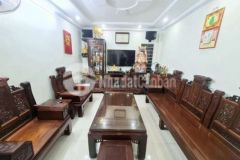 Bán nhà đối diện bến xe nước ngầm