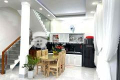 Nhà mới hẽm nguyễn văn cừ