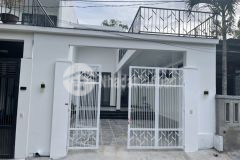 Nhà kiệt ô tô minh mạng mẫu thiết kế lạ mắt và hiện đại nở hậu