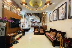 Bán nhà mặt ngõ hoàng hoa thám gần oto giá chỉ 6 tỷ dt 70m2