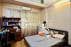 Bán nhà đội cấn ba đình, dt 26m x5t, mt 4m. giá 2,9 tỷ.