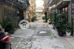 Bán đất phố tứ liên, dt 40m2, mt 4.6m, kinh doanh, mặt phố tương, giá 6.3 tỷ.