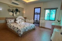 Nhà đẹp 4 tầng sát mặt tiền đường phạm văn bạch