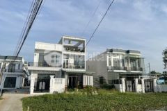 Nhà phố mặt tiền đường lớn