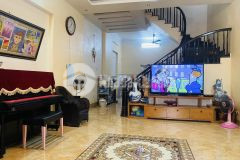 Bán nhà tân triều ô tô 40m2 mt3.2m giá 3.25tỷ lh 0335270120