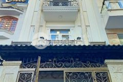 Hẻm 1 sẹc, lê quang định, 4 x 9.5m, 2 lầu, 5.4 tỷ, bình thạnh