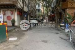 Bán nhà tập thể kim mã 180m2 mt 14m oto tránh