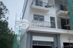 Dính trái phiếu cần bán gấp shophouse giá gốc