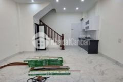 Nhà 2 4 tỷ chợ tổ 5 yên nghĩa 5t 33m2 ô tô đi 10m