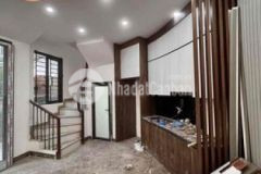 Bán nhà gốc đề 29m 5 tầng mt6 8 dưới 4 tỷ hoàngmai