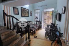 Bán nhà trương định hbt, ngõ to nông, ở ngay, 36m giá 4.3 tỷ